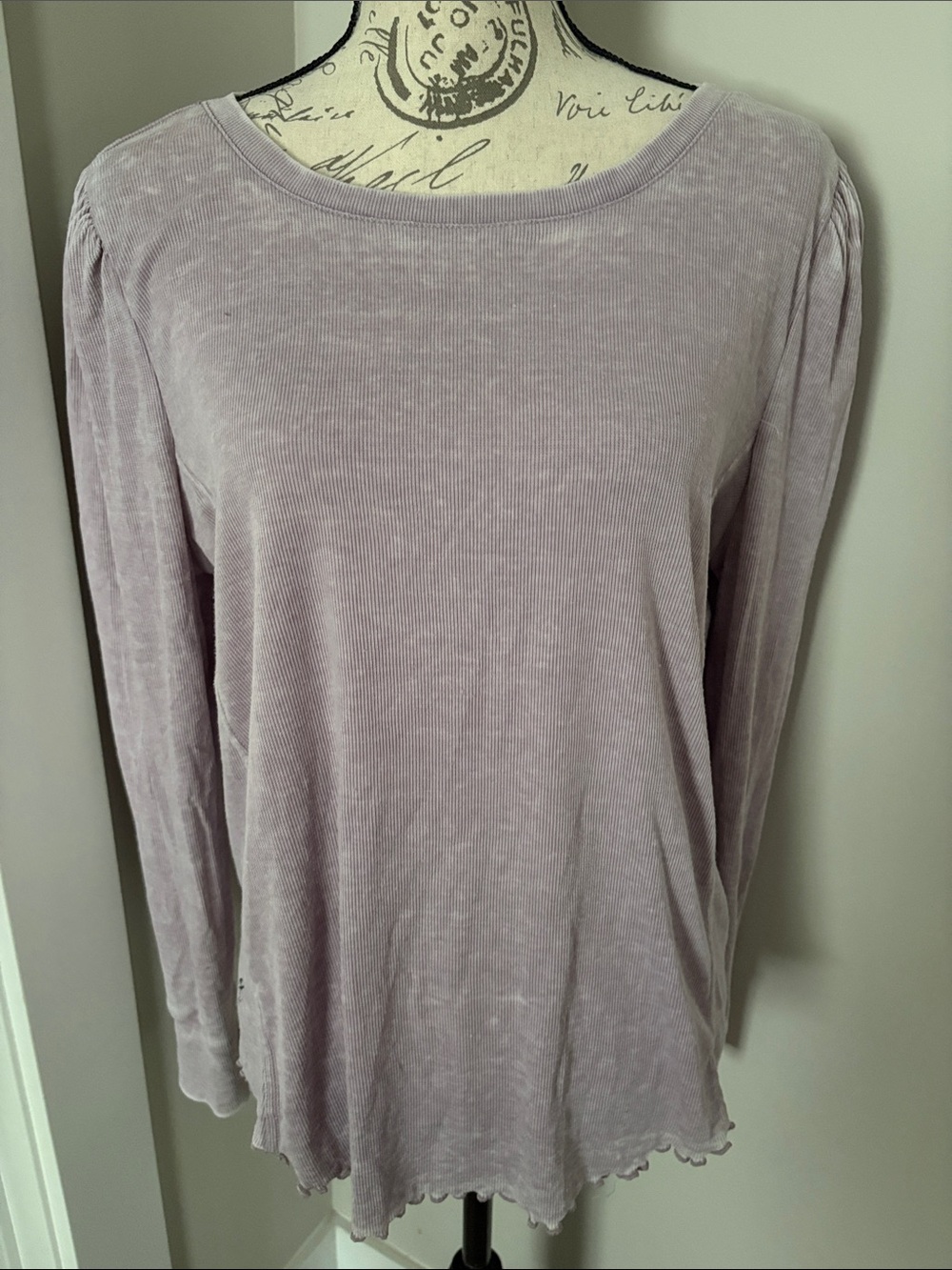 Jane and Delancey Large Long Sleeve Scoop Neck Top in Dusty Lavender